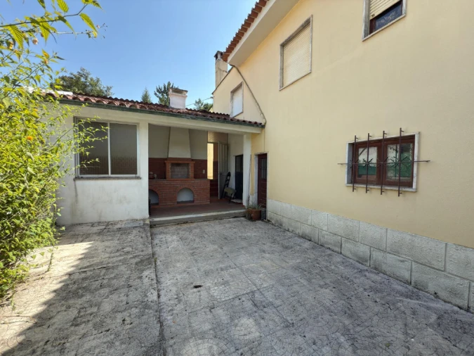 Moradia T3 para Venda em Lavos Foto 4