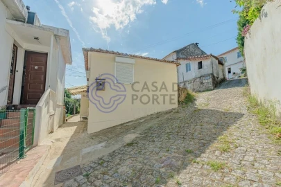 Moradia T3 para Venda em Santo Tirso, Couto (Santa Cristina e São Miguel) e Burgães