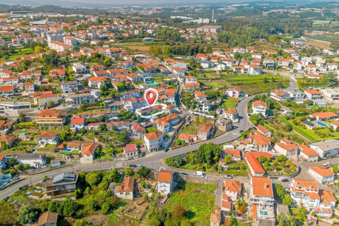 Moradia T3 para Venda em Santo Tirso, Couto (Santa Cristina e São Miguel) e Burgães Foto 23