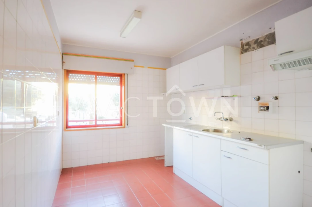 Apartamento T1 para Venda em Marvila Foto 1