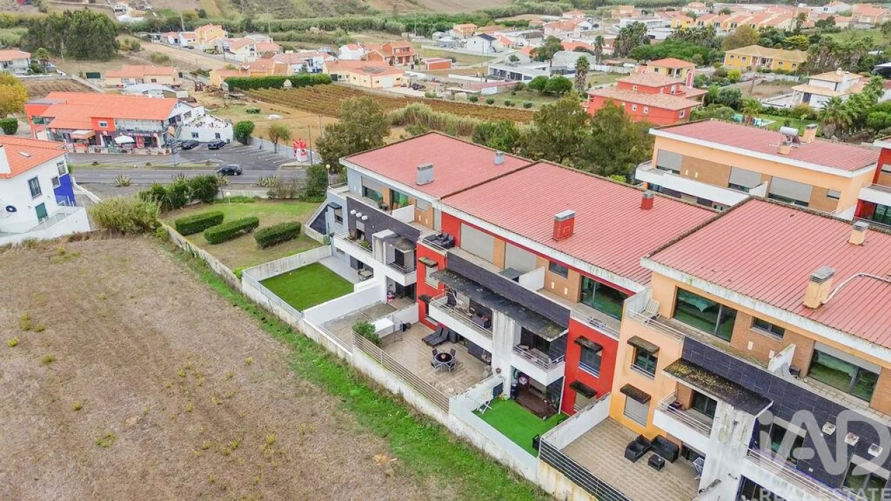 Apartamento T3 para Venda em São Pedro da Cadeira Foto 28