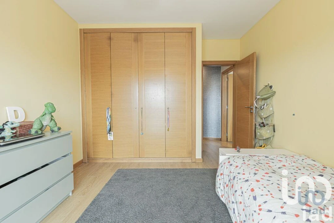 Apartamento T3 para Venda em São Pedro da Cadeira Foto 14