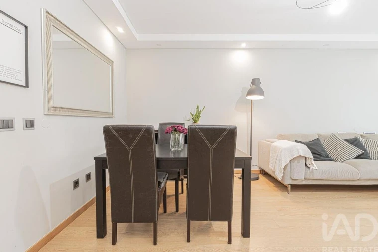 Apartamento T3 para Venda em São Pedro da Cadeira Foto 21