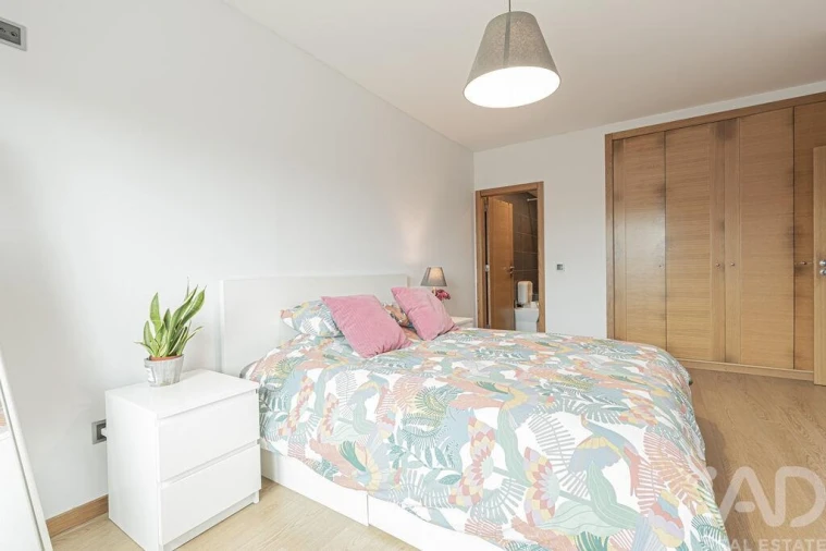 Apartamento T3 para Venda em São Pedro da Cadeira Foto 18