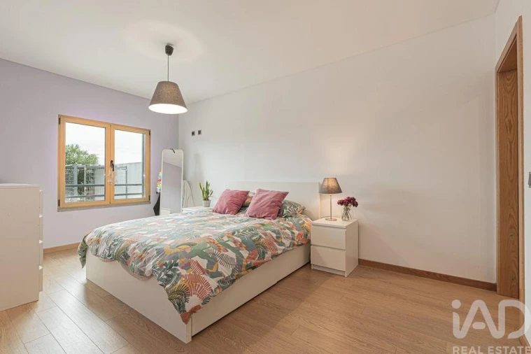 Apartamento T3 para Venda em São Pedro da Cadeira Foto 16