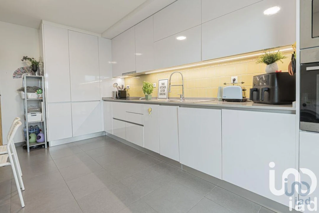 Apartamento T3 para Venda em São Pedro da Cadeira Foto 11