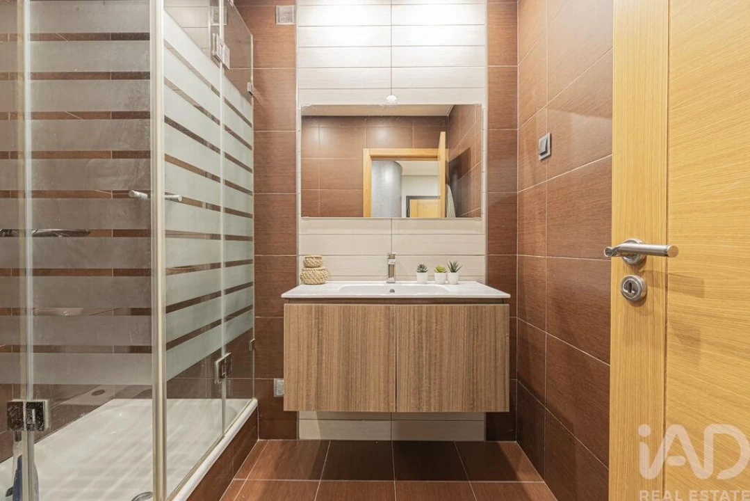 Apartamento T3 para Venda em São Pedro da Cadeira Foto 23