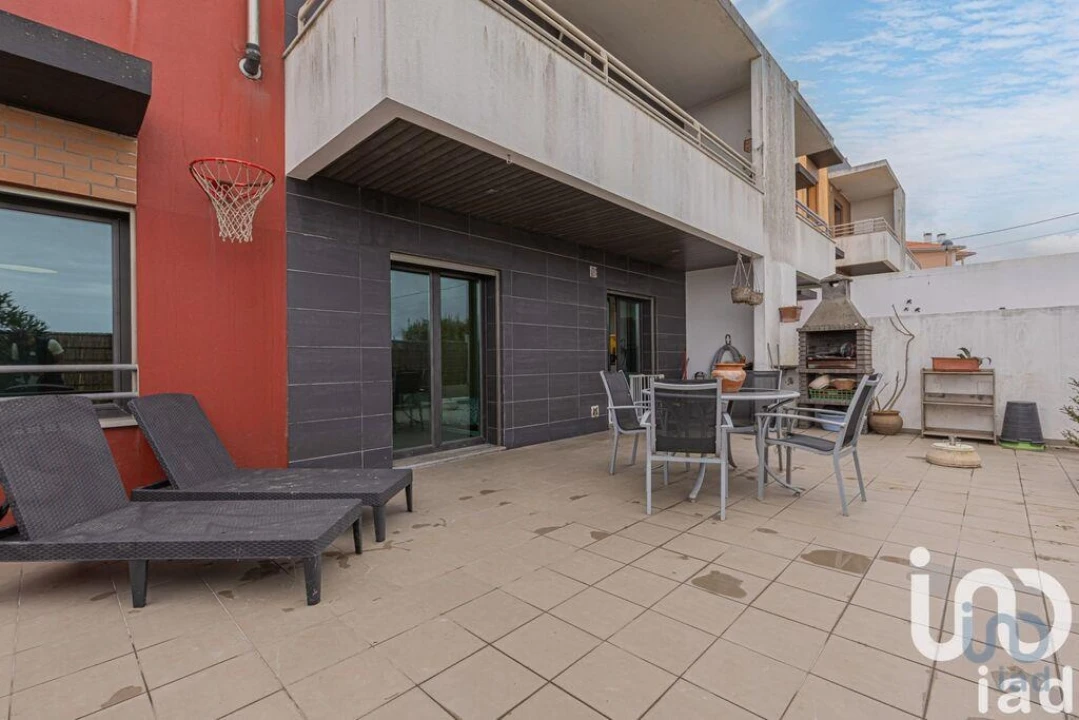 Apartamento T3 para Venda em São Pedro da Cadeira Foto 3