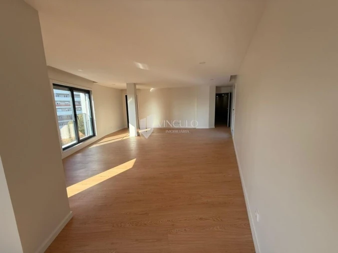 Apartamento T3 para Venda em Braga (Maximinos, Sé e Cividade) Foto 3