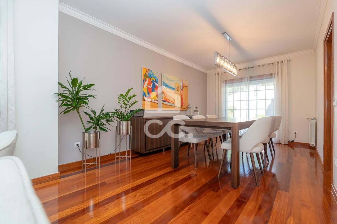 Moradia T4 para Venda em Eiras e São Paulo de Frades Foto 7