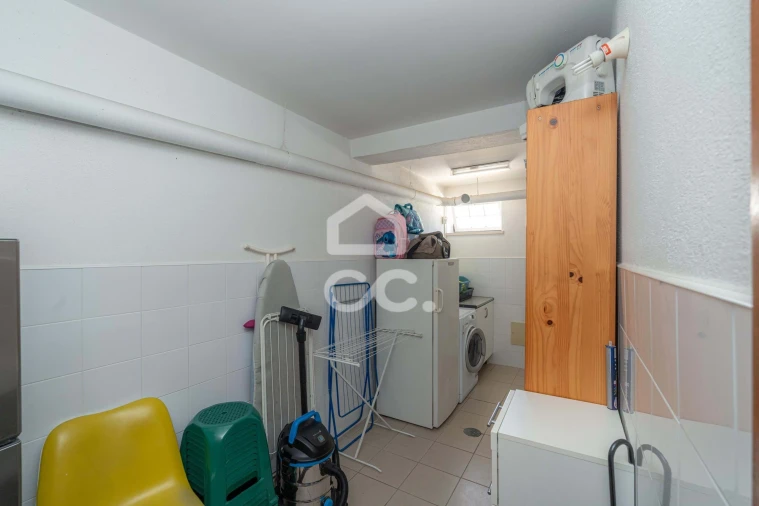 Moradia T4 para Venda em Eiras e São Paulo de Frades Foto 49