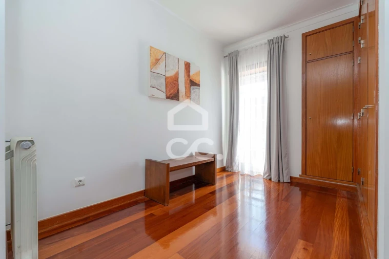 Moradia T4 para Venda em Eiras e São Paulo de Frades Foto 27