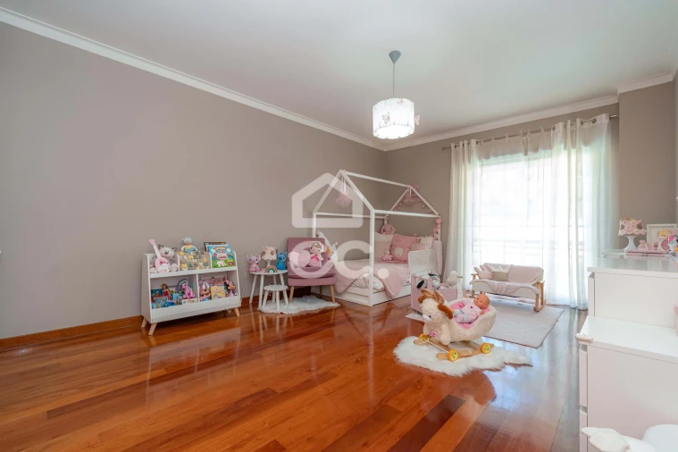 Moradia T4 para Venda em Eiras e São Paulo de Frades Foto 24