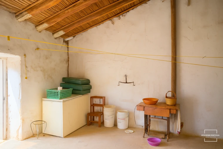 Moradia T3 para Venda em Salir Foto 9