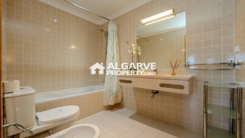 Apartamento T2 para Venda em Quarteira