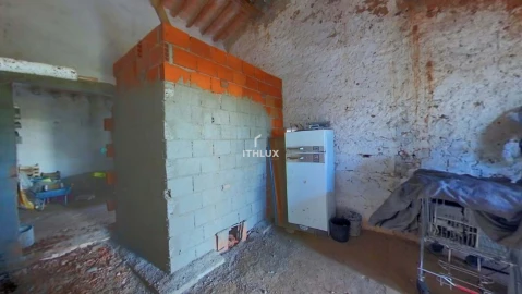 Moradia T2 para Venda em São Bras e São Lourenço