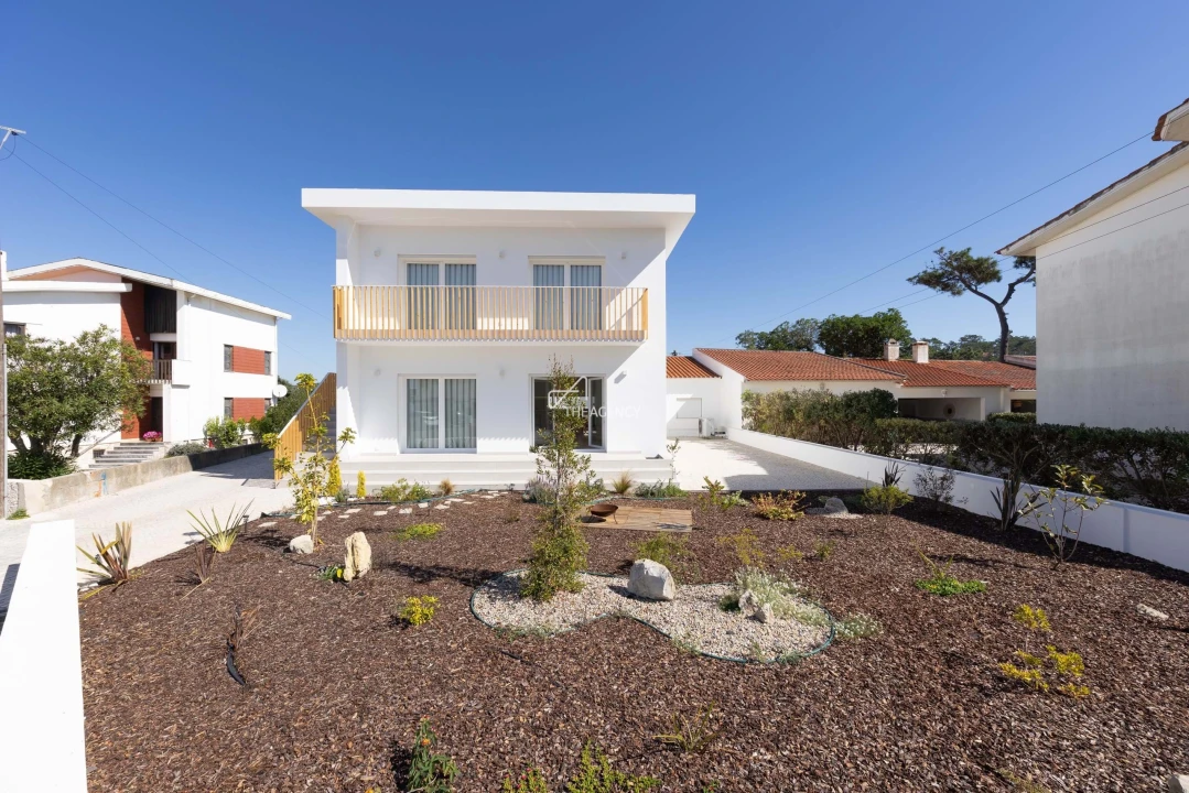 Moradia T4 para Venda em Marinha Grande Foto 8