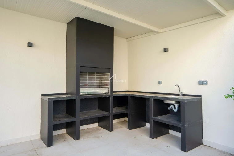 Moradia T4 para Venda em Cascais e Estoril Foto 26