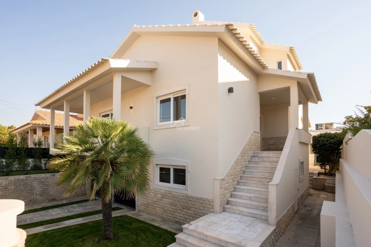 Moradia T4 para Venda em Cascais e Estoril Foto 3