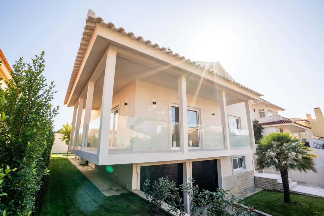 Moradia T4 para Venda em Cascais e Estoril Foto 1