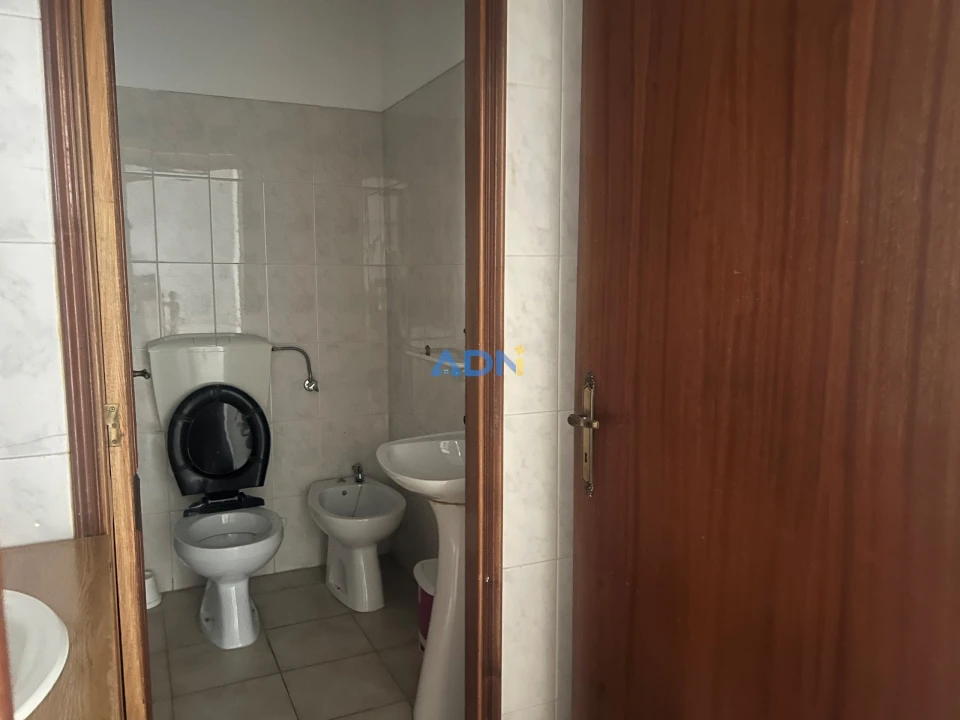 Negócio para Venda em Castelo Branco Foto 5