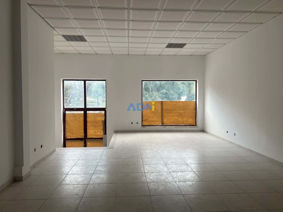 Negócio para Venda em Castelo Branco Foto 1