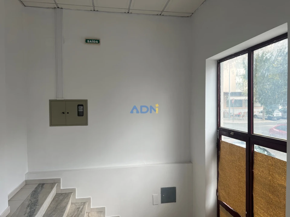 Negócio para Venda em Castelo Branco Foto 2