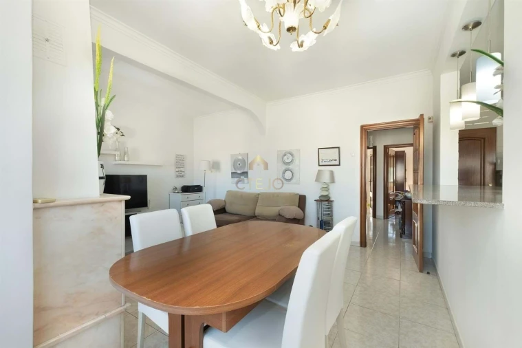 Apartamento T2 para Venda em Moscavide e Portela Foto 9