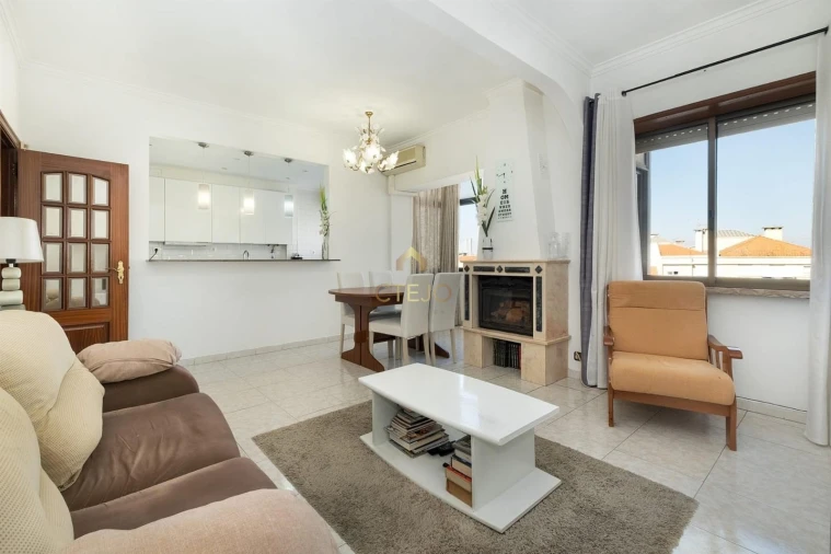 Apartamento T2 para Venda em Moscavide e Portela Foto 2