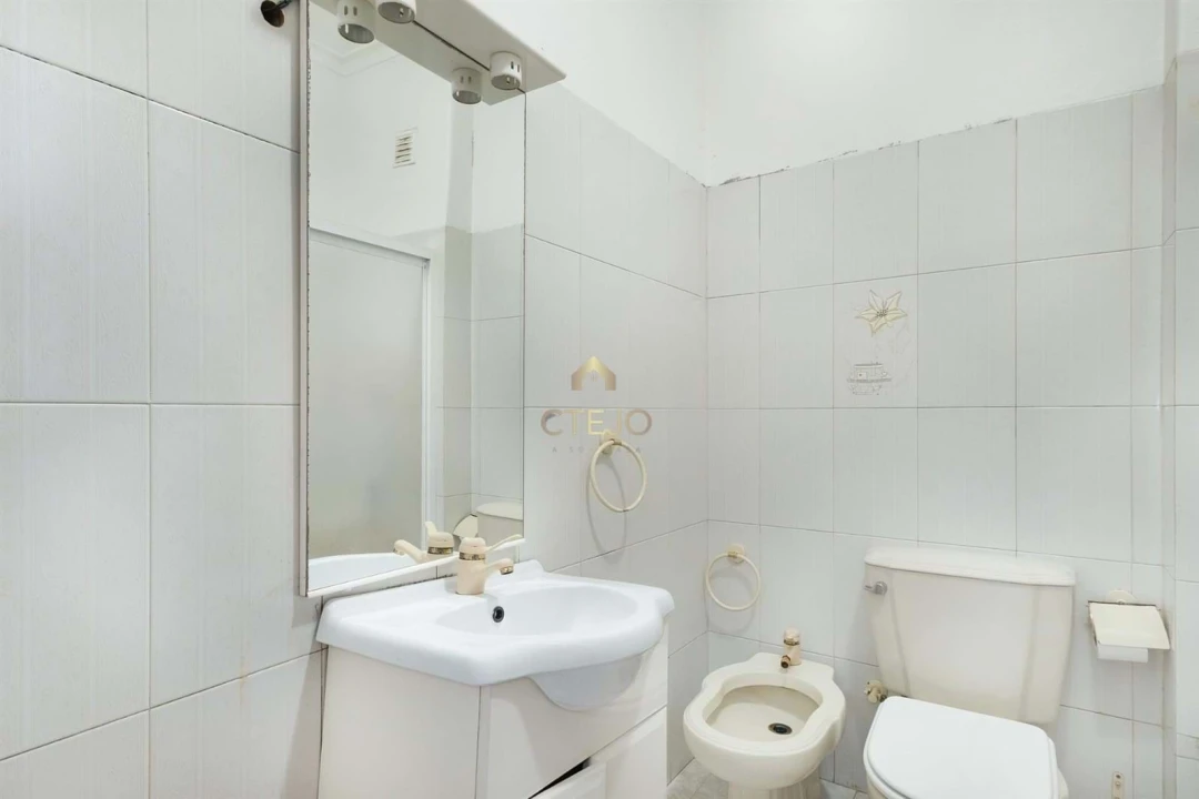 Apartamento T2 para Venda em Moscavide e Portela Foto 17