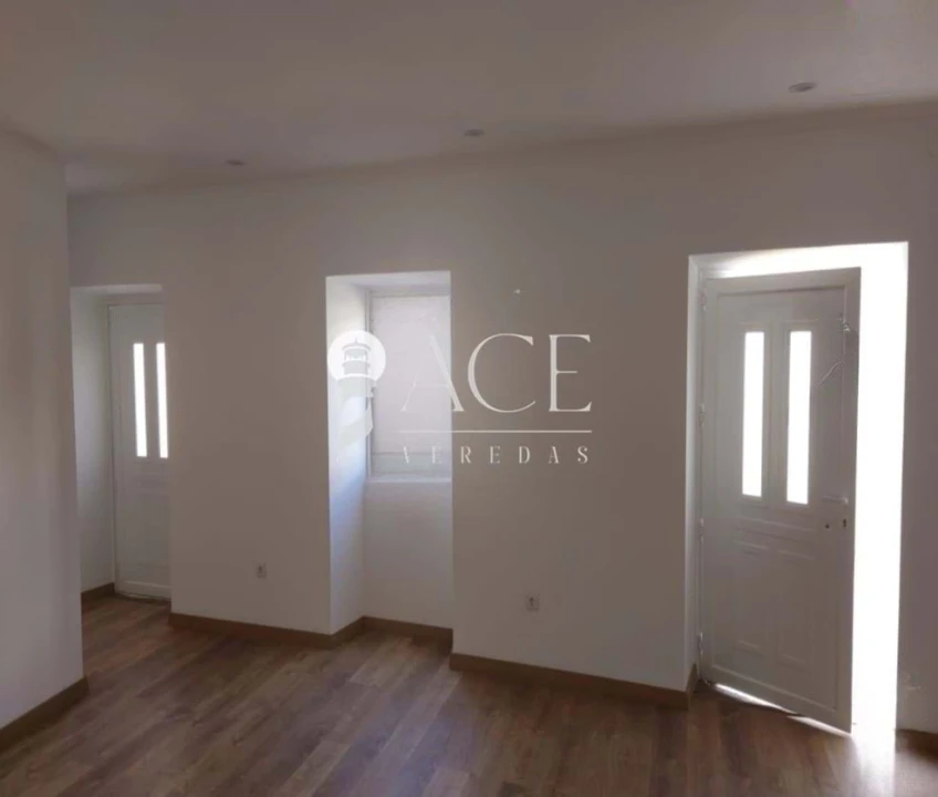 Moradia T3 para Venda em Arneiro das Milhariças Foto 8