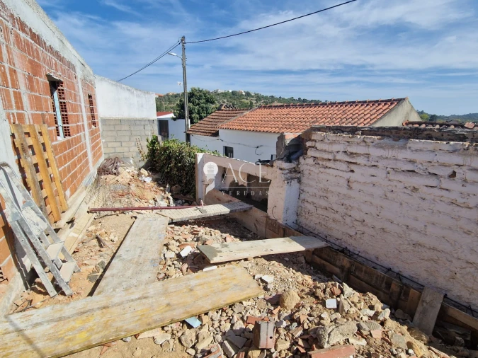 Moradia T3 para Venda em Arneiro das Milhariças Foto 17