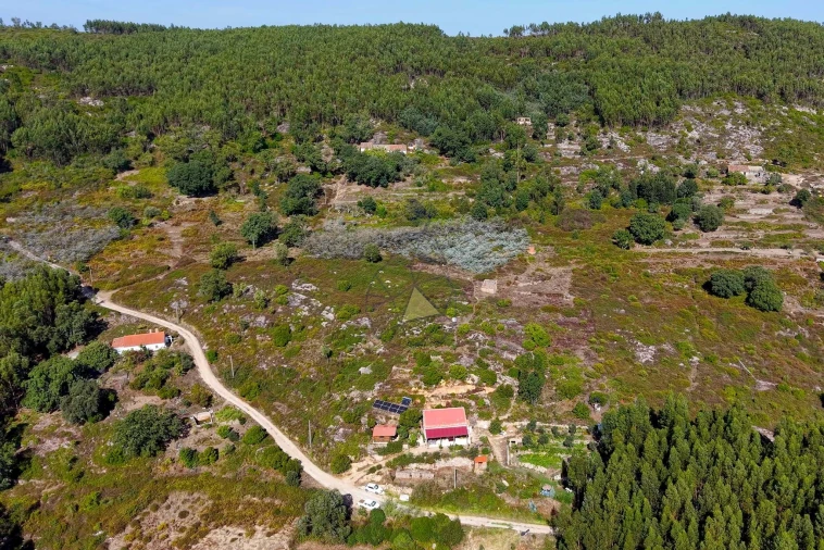 Quinta T2 para Venda em Monchique Foto 44