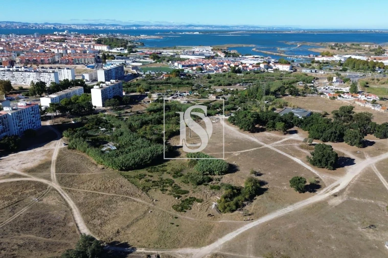 Terreno para Venda em Baixa da Banheira e Vale da Amoreira Foto 8