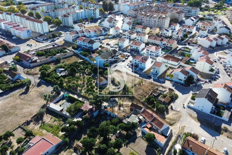 Terreno para Venda em Baixa da Banheira e Vale da Amoreira Foto 7