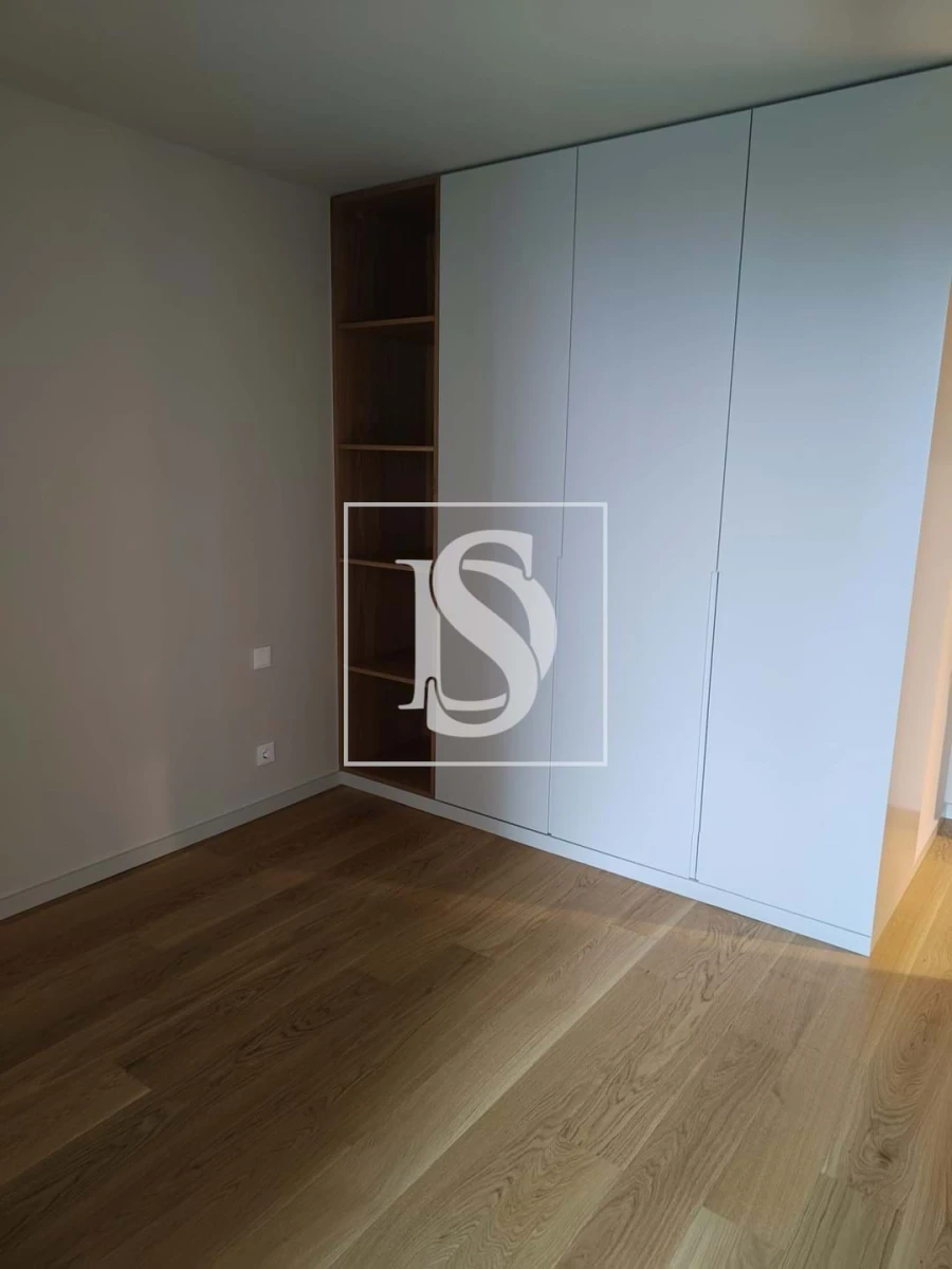 Apartamento T3 para Venda em Santa Marinha Foto 16