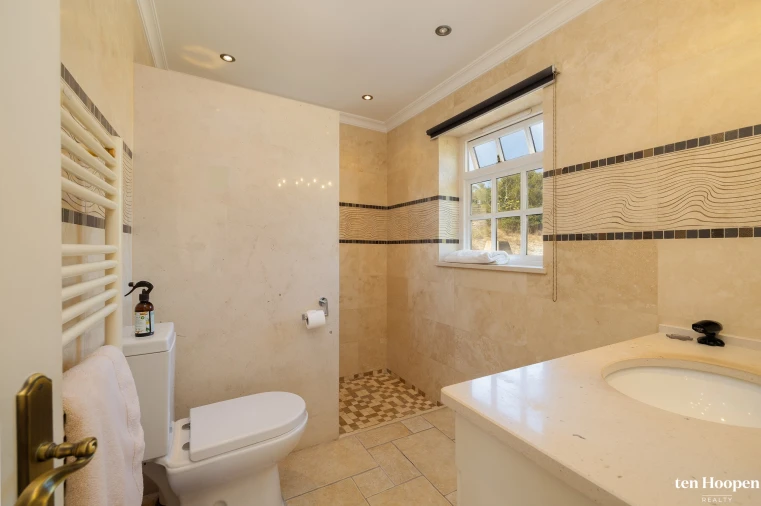 Moradia T6 para Venda em Lagos (São Sebastião e Santa Maria) Foto 24