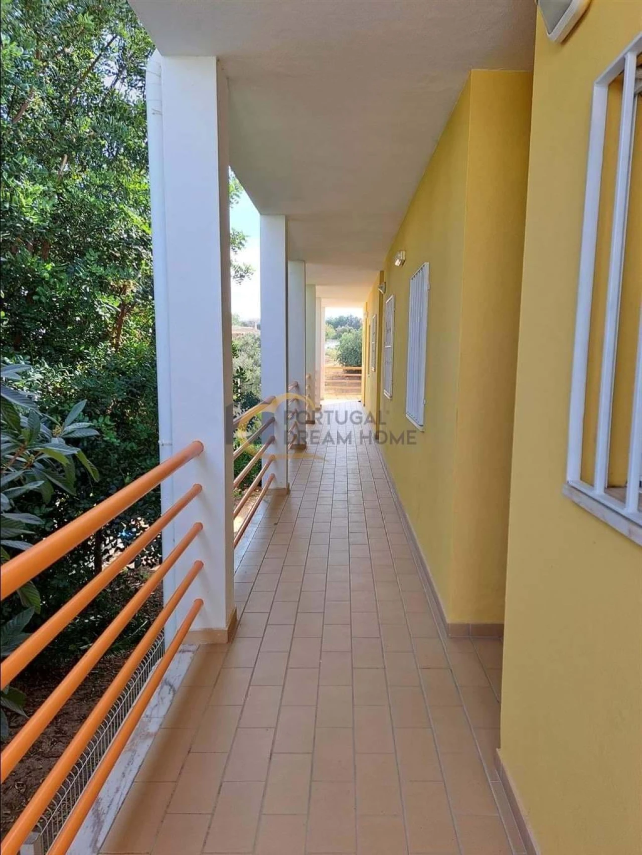 Apartamento T2 para Venda em Guia Foto 4