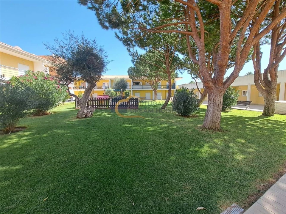 Apartamento T2 para Venda em Guia Foto 28