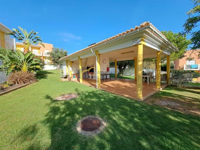 Apartamento T2 para Venda em Guia Foto 30