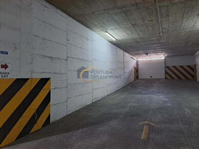 Apartamento T2 para Venda em Guia Foto 33