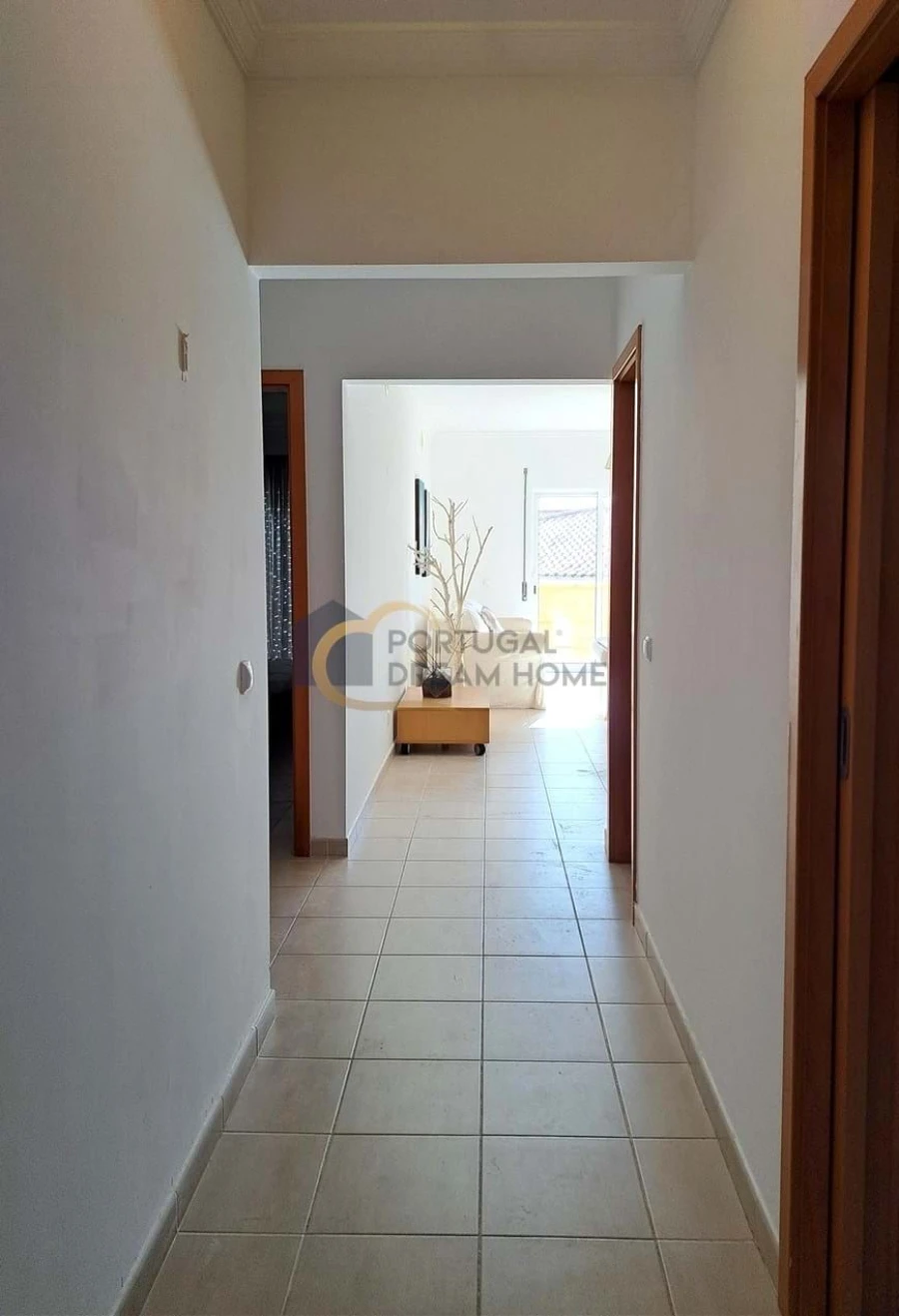 Apartamento T2 para Venda em Guia Foto 5