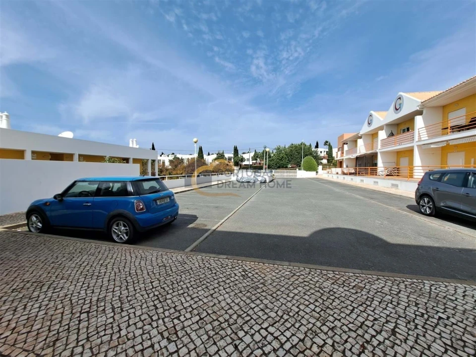 Apartamento T2 para Venda em Guia Foto 34