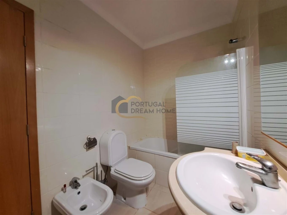 Apartamento T2 para Venda em Guia Foto 22