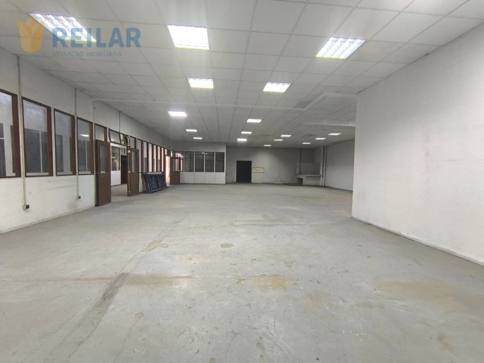 Armazém para Arrendamento em Camarate, Unhos e Apelação Foto 8