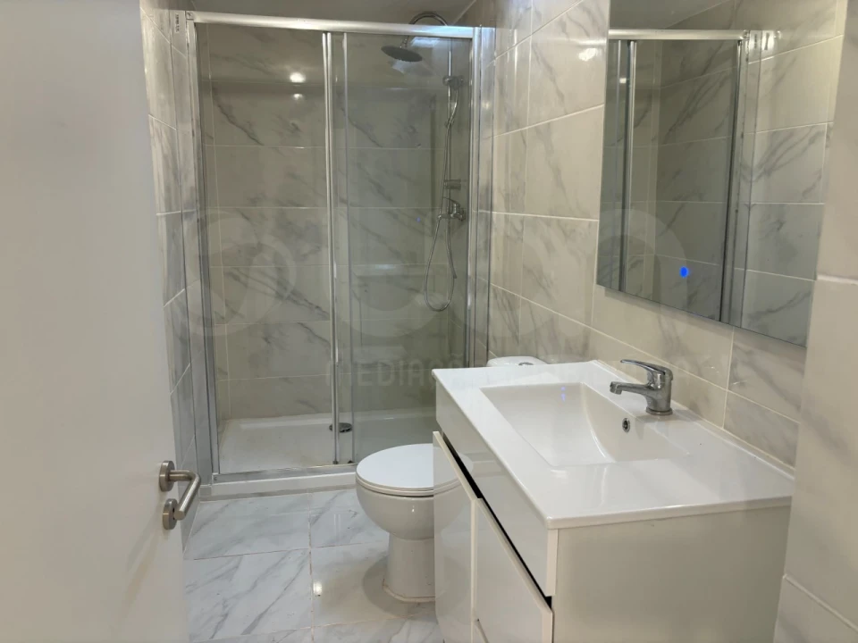 Apartamento T2 para Venda em Laranjeiro e Feijó Foto 9