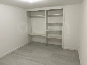Apartamento T2 para Venda em Laranjeiro e Feijó