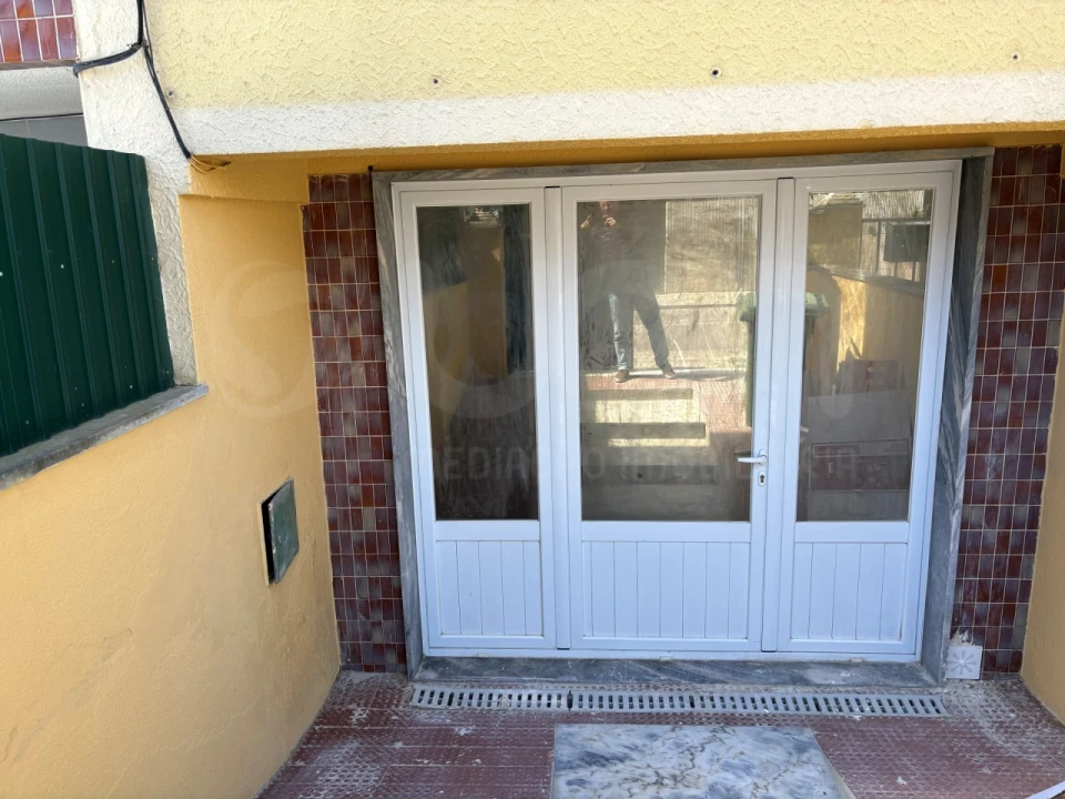 Apartamento T2 para Venda em Corroios Foto 11