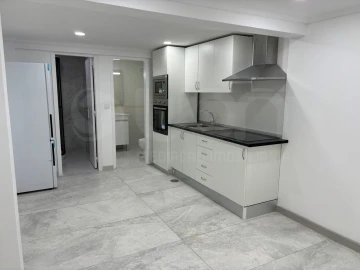 Apartamento T2 para Venda em Corroios