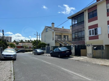 Apartamento T2 para Venda em Corroios